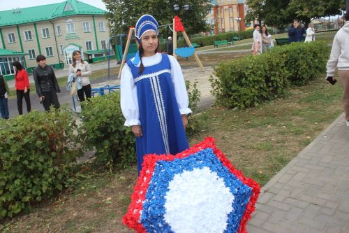 Арчада мәктәп ярминкәсе гөрли (фоторепортаж)