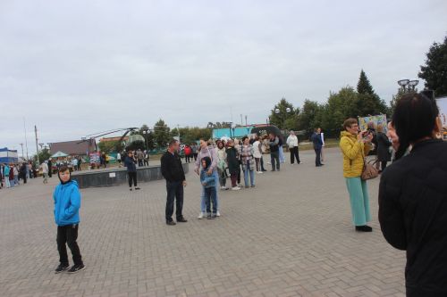 Арчада мәктәп ярминкәсе гөрли (фоторепортаж)