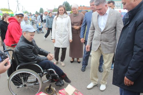 Арчада мәктәп ярминкәсе гөрли (фоторепортаж)