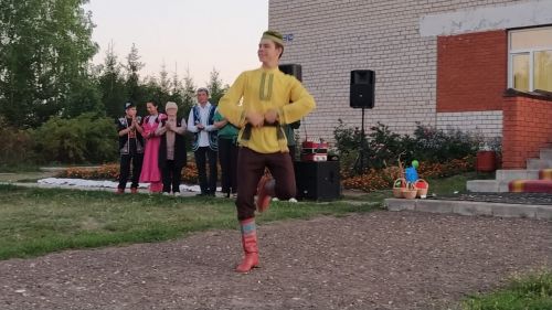 Айван авылында «Авылым кичләре». Кайтып киләм авылыма.... Туган өем тарта мине... (ВИДЕО)