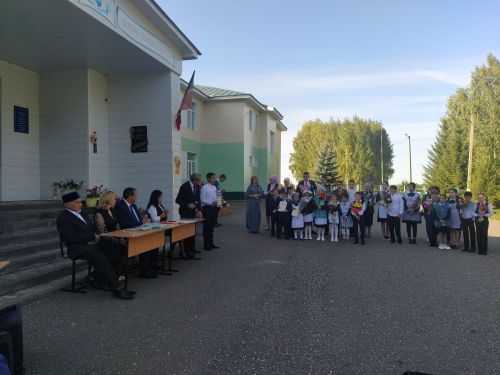 Чын патриотлар булып үсәрсез