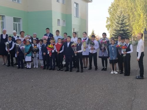 Чын патриотлар булып үсәрсез