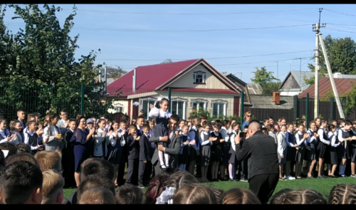 Арчаның В.Ф.Ежков ис. 1 нче мәктәптә 1 сентябрь тантанасы (ВИДЕО)
