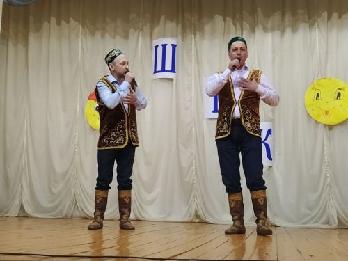 Урта Пошалым сәхнәсендә шаянлыкта һәм тапкырлыкта көч сынаштылар