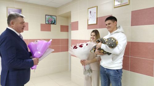 Арчада быел беренче булып туган кыз бала бүген өенә кайтты