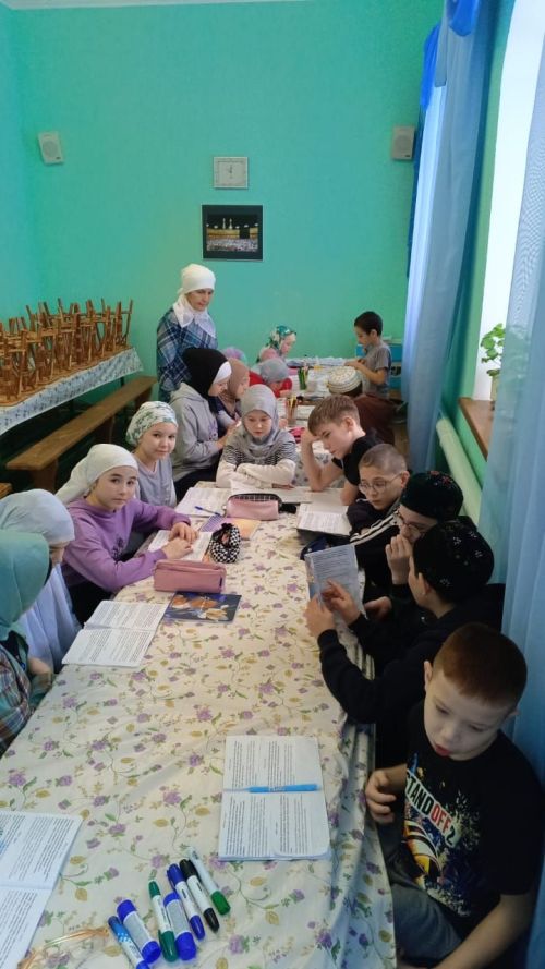 Әтиләре башлаган эшне дәвам итүчеләр