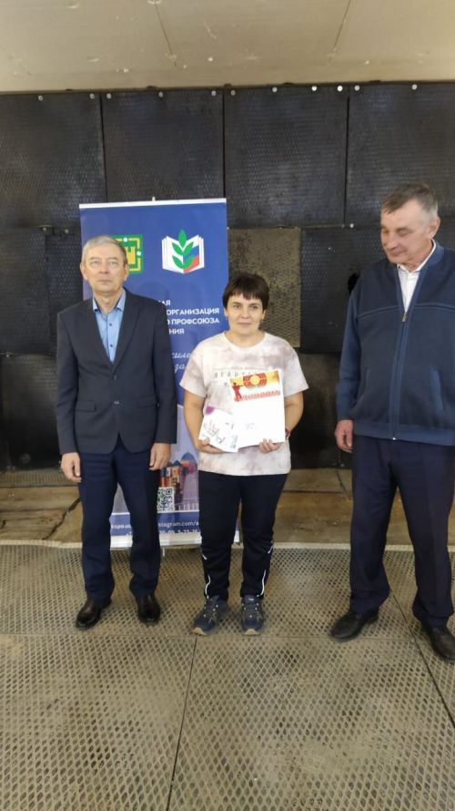 Профсоюз әгьзалары очрашып тора