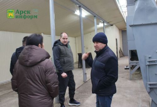 Район башлыгы Түбән Мәтәскәдә киндер эшкәртү цехы төзелешен тикшерде