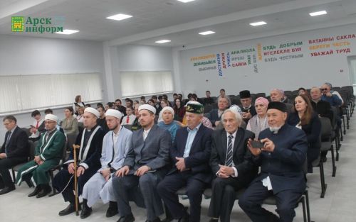 Шәхес эзләре: Габдрахман Ишморатовка багышланган конференция