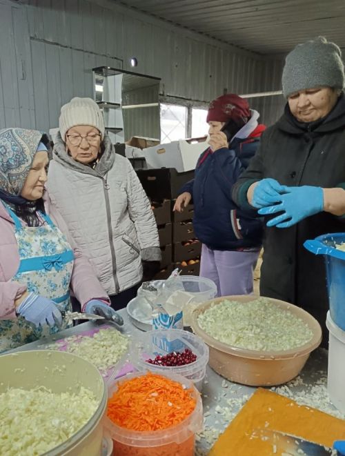 Бөтен Арча, Күпербаш халкы кәбестә тозлый