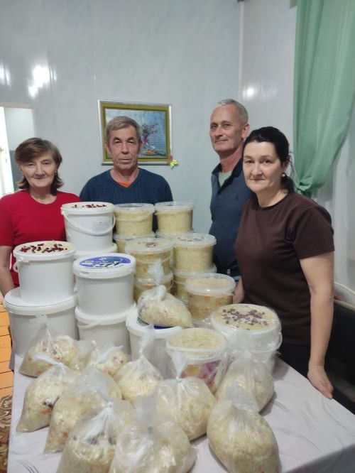 Бөтен Арча, Күпербаш халкы кәбестә тозлый