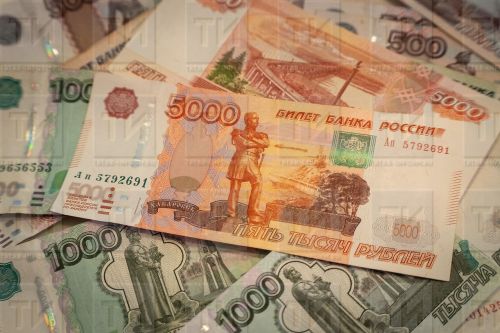 Татарстанда айлык акчалата түләү: кемнәргә бирелә һәм ничек рәсмиләштерергә?