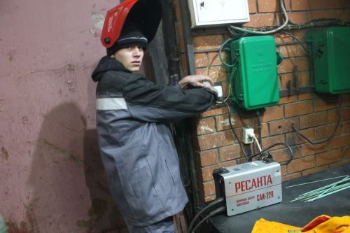 Осталыкка сынау: Арчада иң оста эретеп ябыштыручы билгеләделәр
