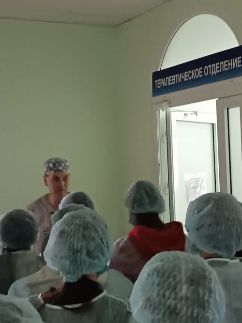 Арча поликлиникасында медик булырга теләүче укучылар белән очрашу булды