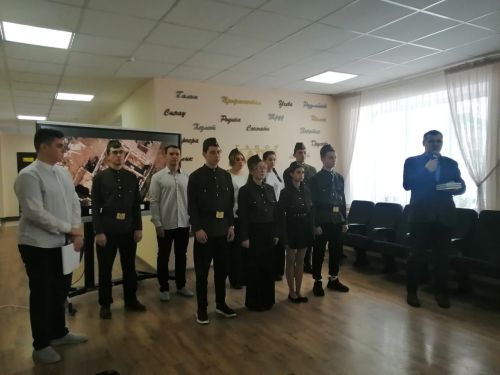 Студентлар белән очрашуда