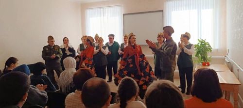 Арчаның өлкәннәр һәм инвалидлар интернатының «Надежда» ансамле кунакта