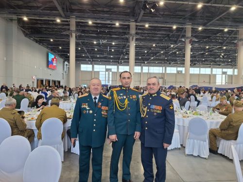 Казан Экспо үзәгендә Ватанны саклаучылар көне уңаеннан зур тантана булды