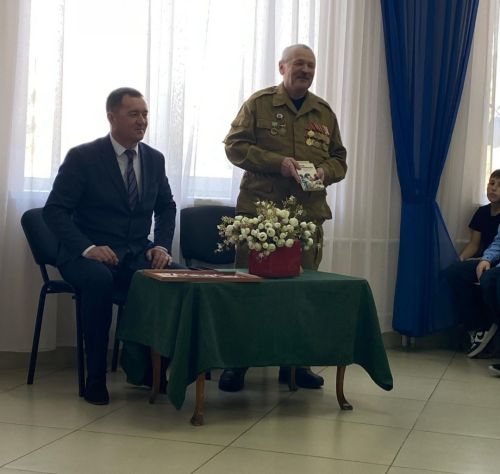 Түбән Мәтәскә мәктәбендә Әфганчылар белән очрашу