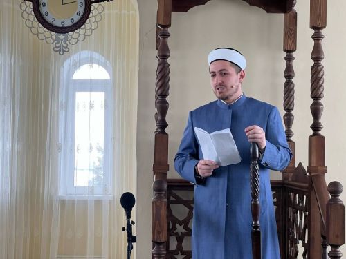 Алты көн ураза тоткан кеше бер ел ураза тоткандай булыр