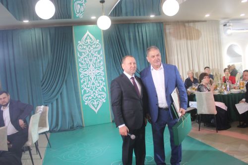 Юбилярны котладылар