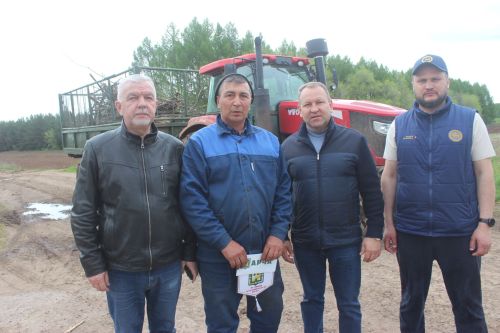 Кыр батырларына бүләкләр