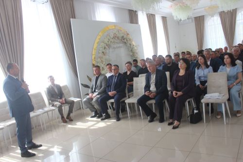 Төзегән кешегә булышачаклар