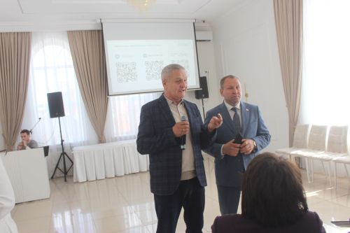 Төзегән кешегә булышачаклар