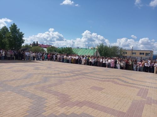 Сау бул, мәктәп: бүген мәктәпләрдә соңгы кыңгырау чыңлады