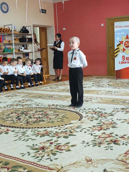 “Хәтер яши”: Арчаның тугызынчы балалар бакчасында Бөек Җиңүнең 80 еллыгына багышланган митинг үтте