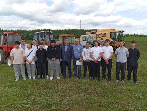 Экзамены в Арском агропромышленном профессиональном колледже