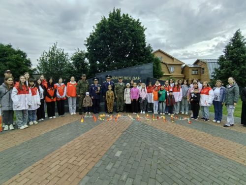 Арчада Бөек Ватан сугышында һәлак булганнар истәлегенә шәмнәр кабыздылар