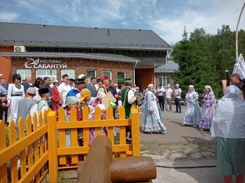 Арчада Сабантуй бәйрәмен кунаклар милли йортлардан башлады