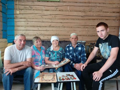 Әти-әни турында күпме истәлек
