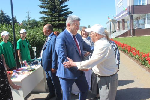 Бергә булулары күңелле дә...