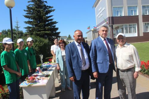 Бергә булулары күңелле дә...