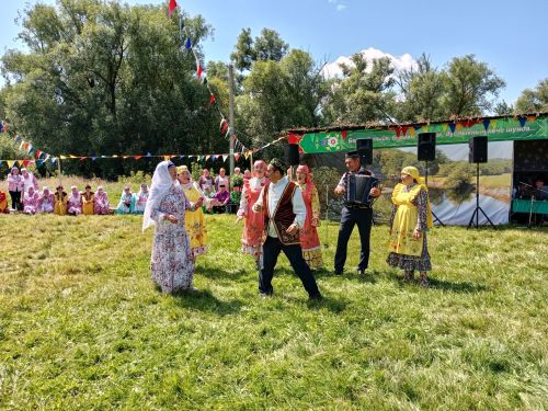 «Сөлгеле капка»