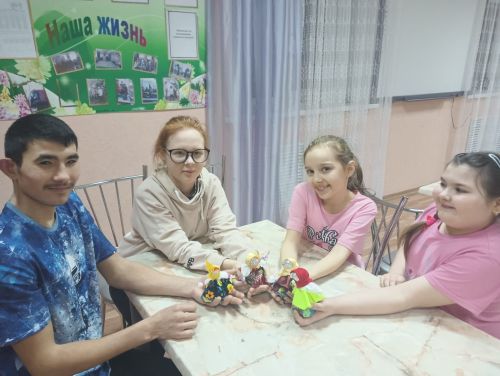 Курчаклар ясыйбыз