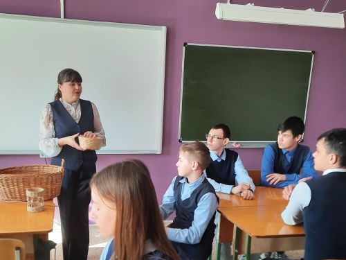 Бергәләшеп эшлик, дуслар