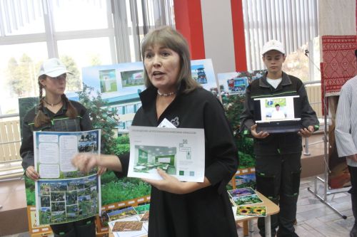 Алар иң зур хөрмәткә лаек: Арчада мәгариф хезмәткәрләренең август конференциясе узды