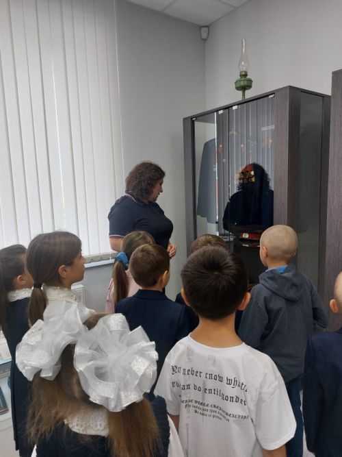 Балалар полиция бүлегендә
