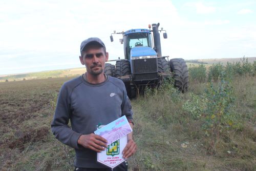 Арчада алдынгы механизаторларны бүләкләделәр