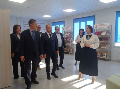 Арча үзәк китапханәсе ишекләрен яңа статуста ачты