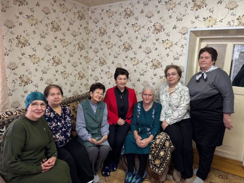 Гомере буе балалар укыта