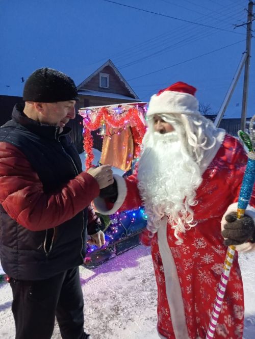 Урта Сәрдәгә Кыш бабай килгән