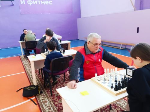Шахматчы Гөлнара истәлегенә...