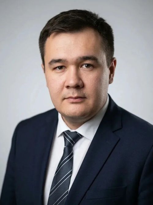 Ришад Сәйфетдинов: “Укытучы эшенең уңай яклары күбрәк”