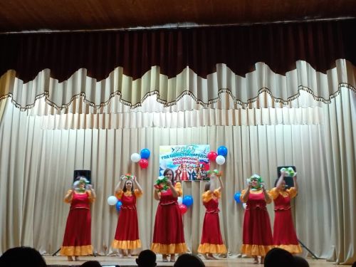 Пөшәңгәрдә Халыклар бердәмлеге елына багышланган концерт узды