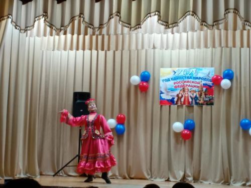 Пөшәңгәрдә Халыклар бердәмлеге елына багышланган концерт узды