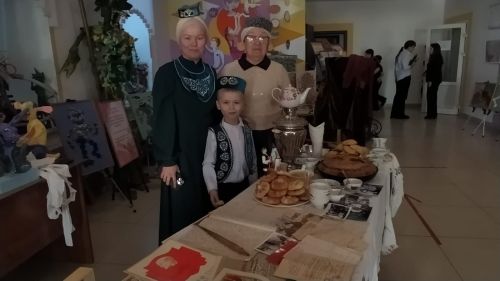 Районда гаилә тарихын саклау традициясе: „Без тарихта эзлеез“ бәйгесендә өч гаилә катнашты