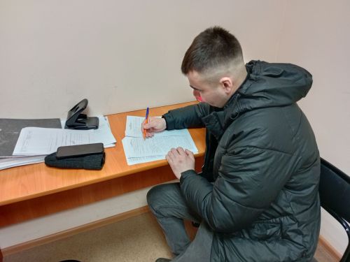 Катгый карарга килеп контракт төзергә булган